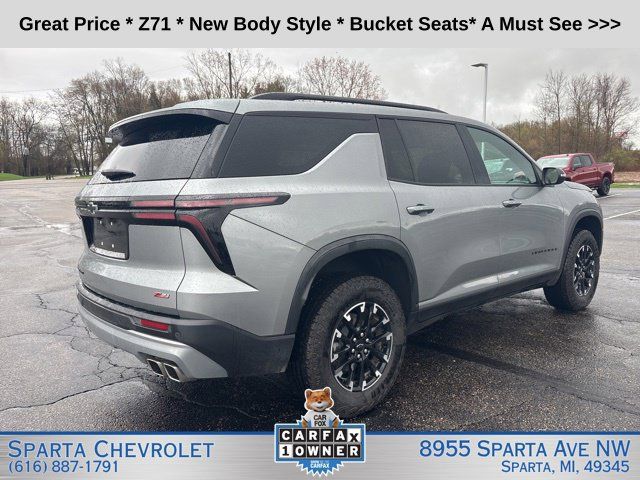 Used 2025 Chevrolet Traverse Z71 AWD/4WD image 3