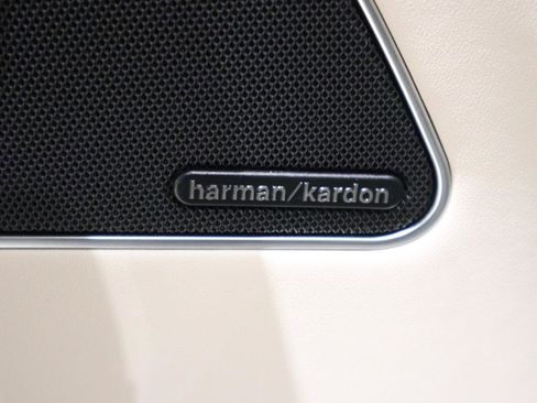 Used 2022 Maserati Levante GT image 30