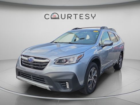 Used 2022 Subaru Outback Limited AWD/4WD image 1