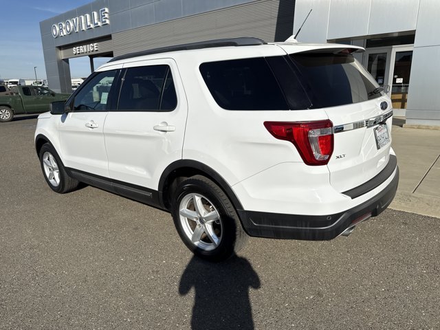 Certified 2019 Ford Explorer XLT w/ Equipment Group 202A FWD image 3