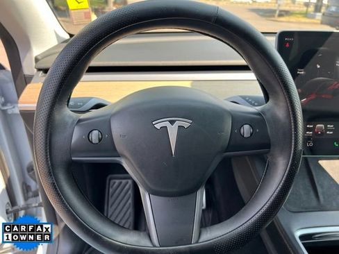 Used 2022 Tesla Model Y Performance AWD/4WD image 19