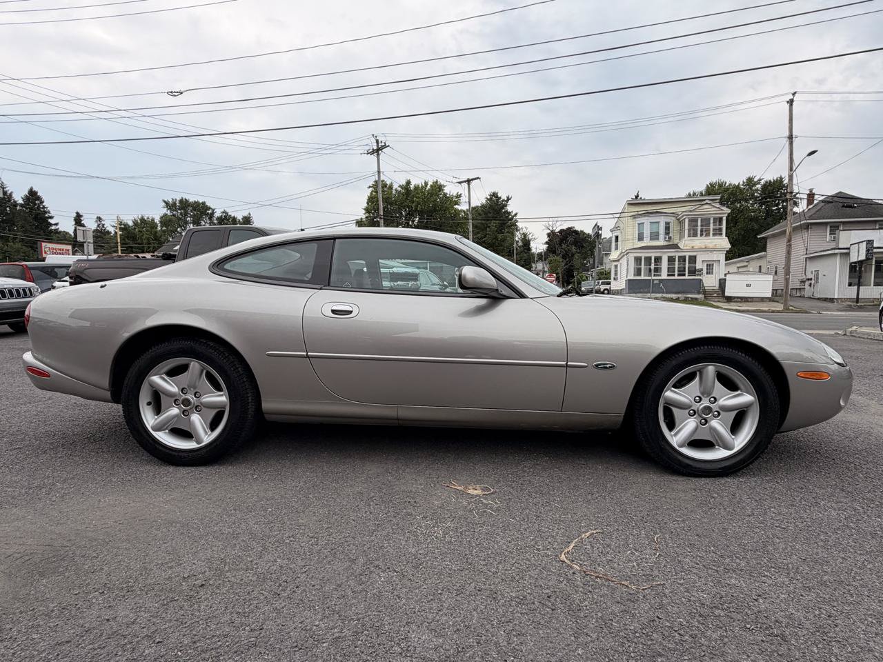 Used 1998 Jaguar XK8 Coupe RWD image 4
