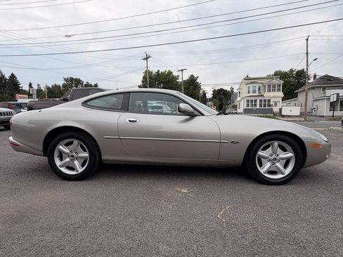 Used 1998 Jaguar XK8 Coupe RWD image 4