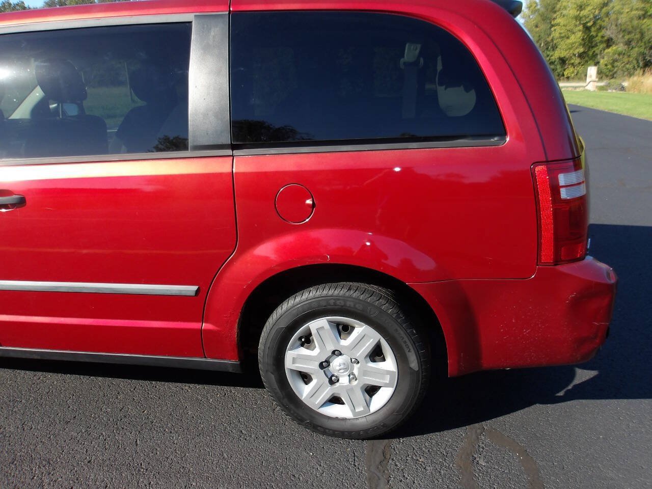 Used 2008 Dodge Grand Caravan SE FWD image 34