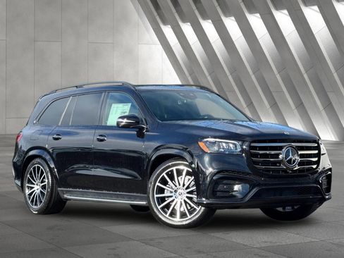 New 2026 Mercedes-Benz GLS 580 4MATIC image 2