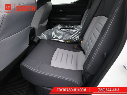 Used 2024 Toyota Tacoma TRD Off-Road w/ TRD Off Road Upgrade Package AWD/4WD image 10