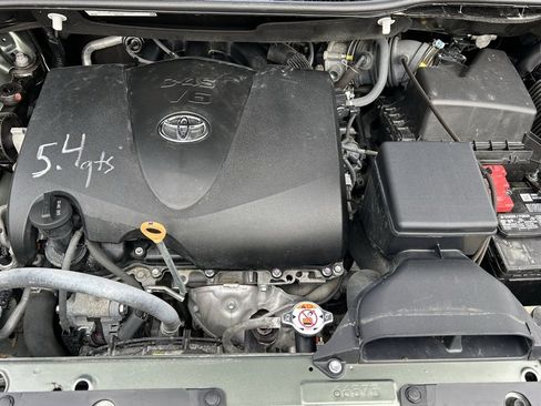 Certified 2020 Toyota Sienna L image 23