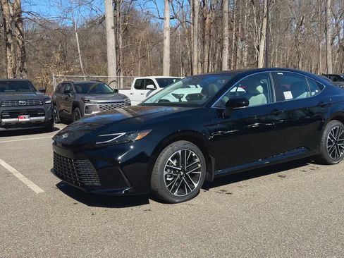 New 2026 Toyota Camry XLE AWD/4WD image 4