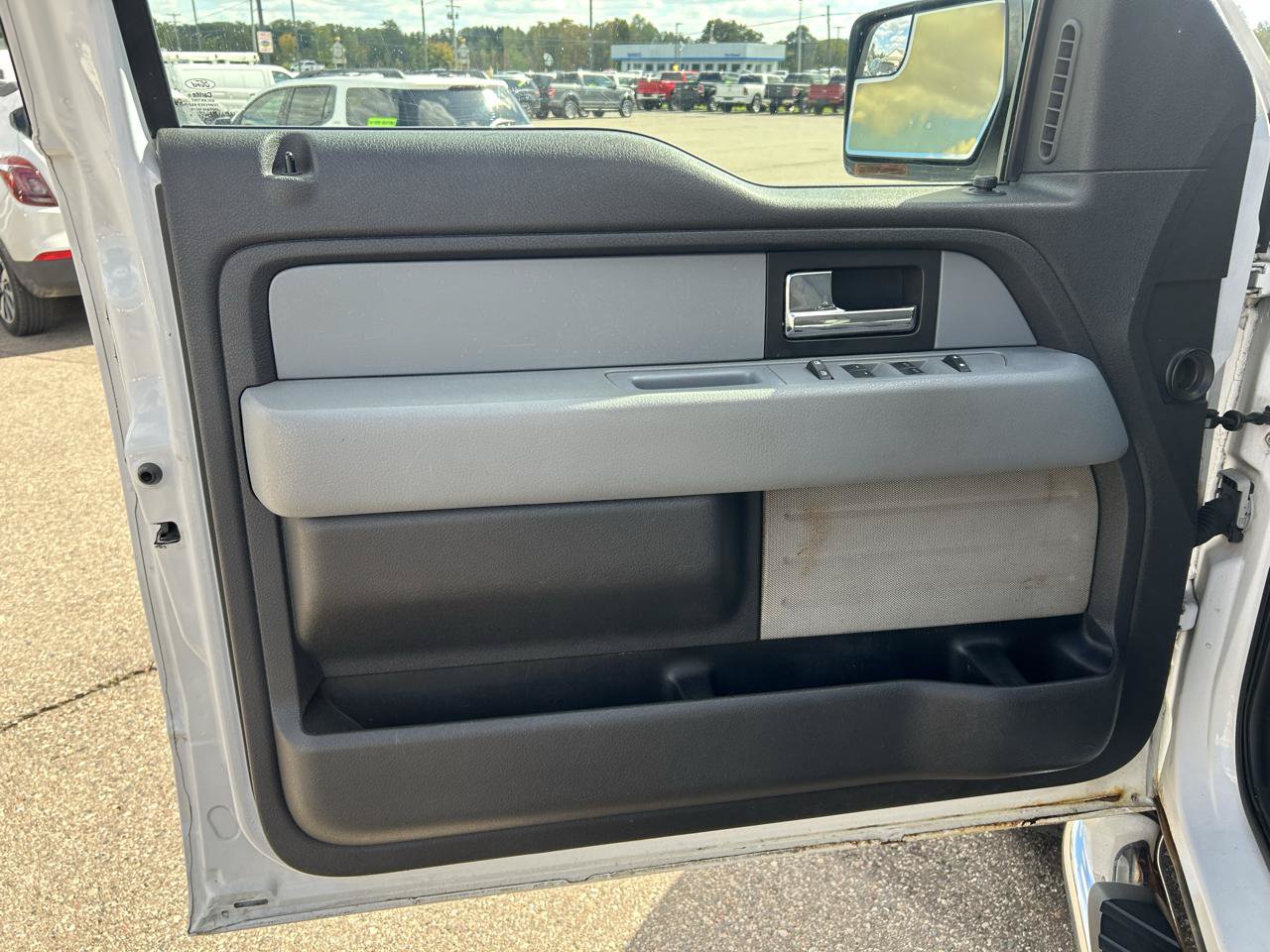 Used 2013 Ford F150 XLT w/ Luxury Equipment Group AWD/4WD image 14