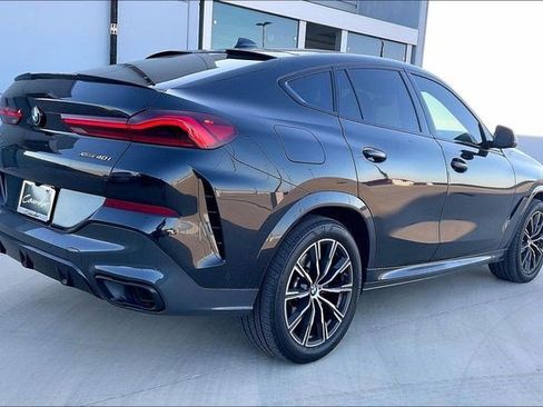 Used 2022 BMW X6 xDrive40i w/ Executive Package image 4