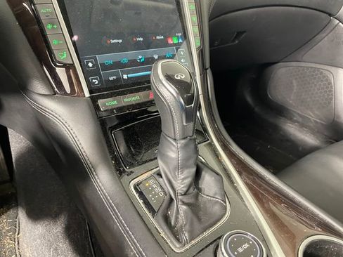 Used 2018 INFINITI Q50 Luxe RWD image 8
