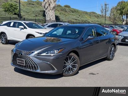Used 2024 Lexus ES 300h w/ Premium Package