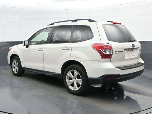 Used 2016 Subaru Forester 2.5i Premium w/ All-Weather Package image 6