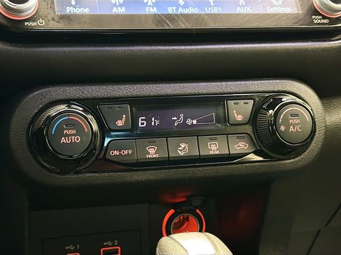 Used 2024 Nissan Kicks SR w/ SR Premium Package image 10