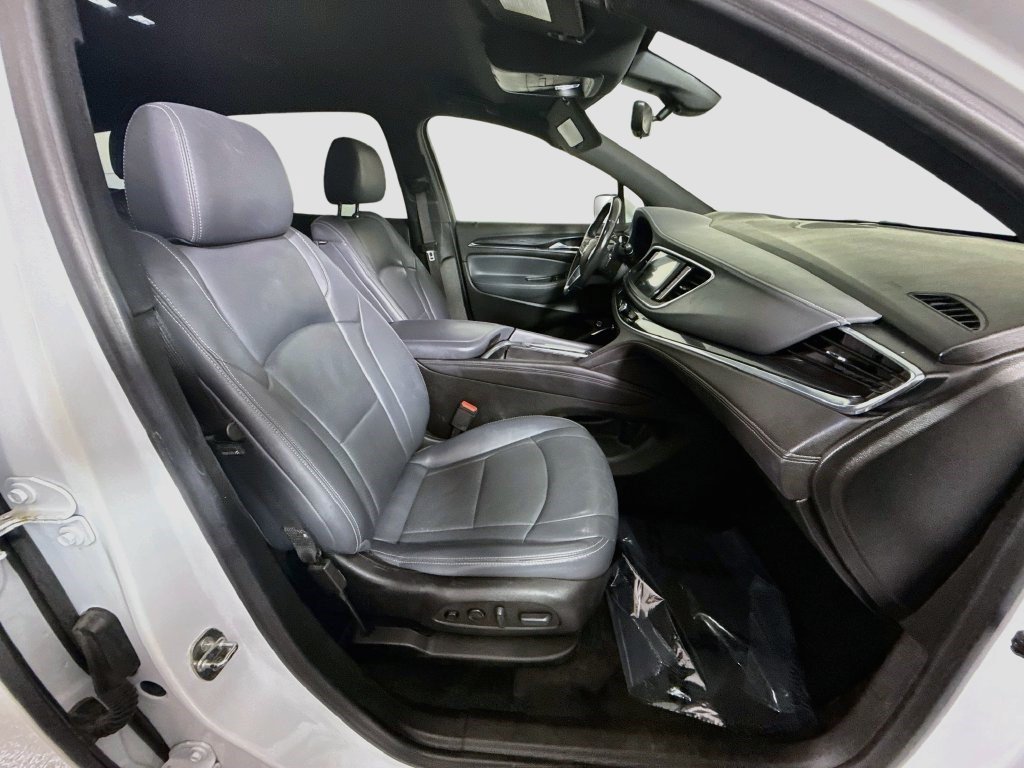 Used 2022 Buick Enclave Premium FWD image 28