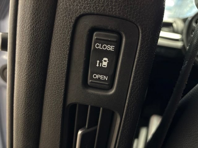 Used 2025 Honda Odyssey Sport-L image 33