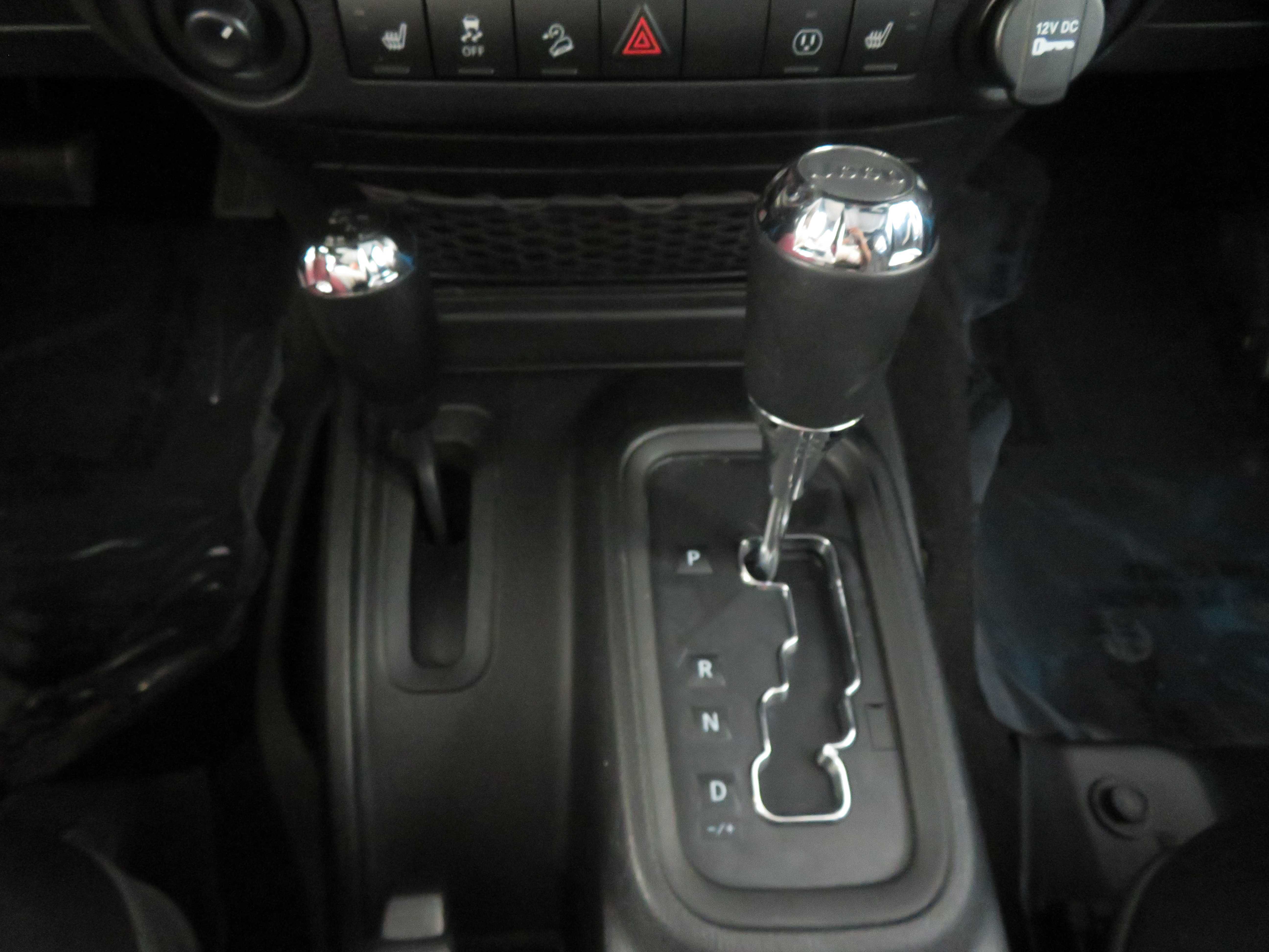 Used 2017 Jeep Wrangler Unlimited Sahara w/ Dual Top Group AWD/4WD image 41