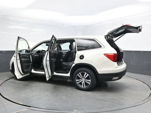 Used 2017 Honda Pilot EX-L image 41