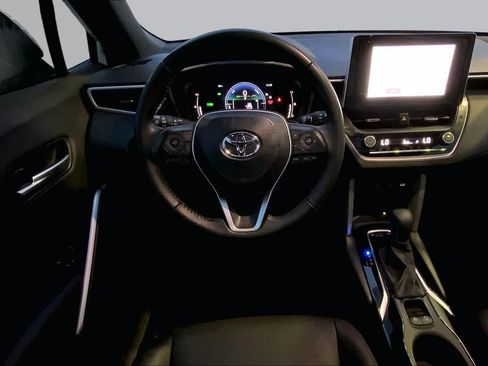 Used 2024 Toyota Corolla Cross AWD Hybrid w/ Convenience Package image 6