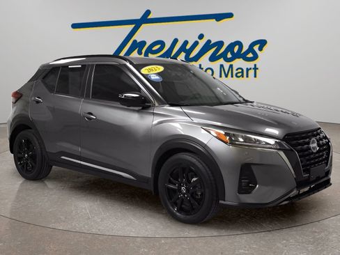 Used 2023 Nissan Kicks SR w/ SR Premium Package FWD image 1
