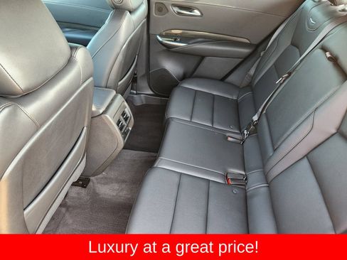 Used 2023 Cadillac XT4 Sport w/ Cold Weather Package FWD image 40