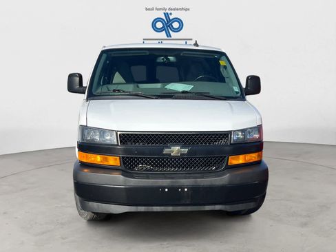 Used 2021 Chevrolet Express 3500 LS image 7