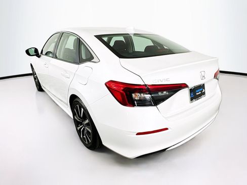 Used 2023 Honda Civic EX image 6