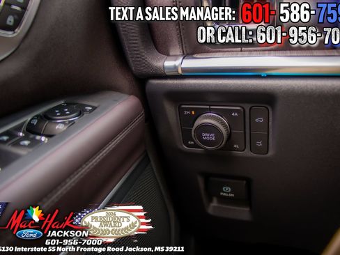 New 2026 Ford Expedition Platinum w/ Platinum Ultimate Package AWD/4WD image 10