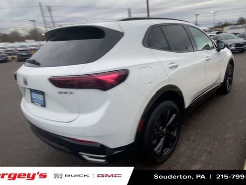 Certified 2025 Buick Envision Sport Touring image 9