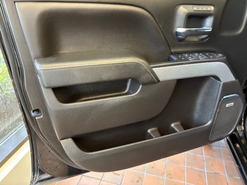 Used 2018 Chevrolet Silverado 1500 LTZ Z71 w/ LTZ Plus Package AWD/4WD image 12