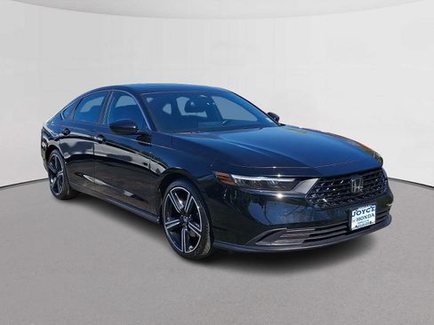 Certified 2023 Honda Accord Sport image 2