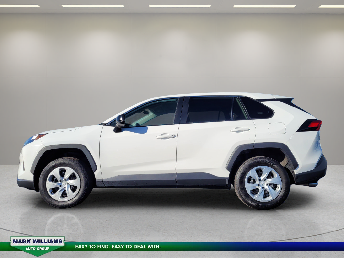 Used 2025 Toyota RAV4 LE FWD image 7