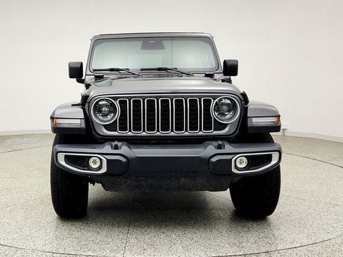 Used 2025 Jeep Wrangler Unlimited Sahara w/ Safety Group AWD/4WD image 2