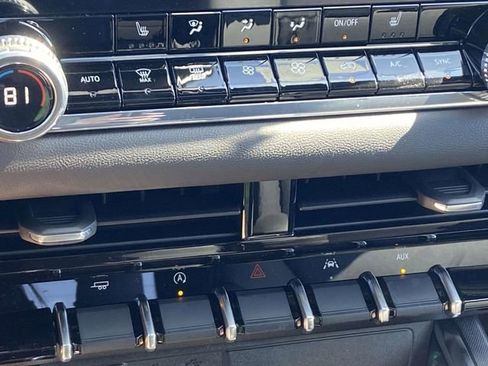New 2026 GMC Canyon Elevation w/ Convenience Package RWD image 21