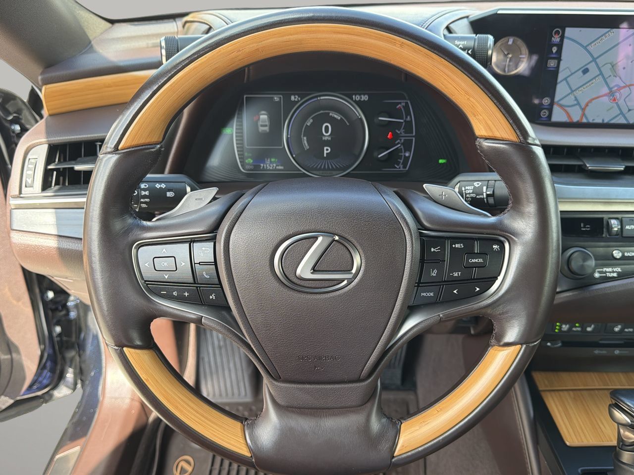 Used 2019 Lexus ES 300h w/ Accessory Package 2 FWD image 30