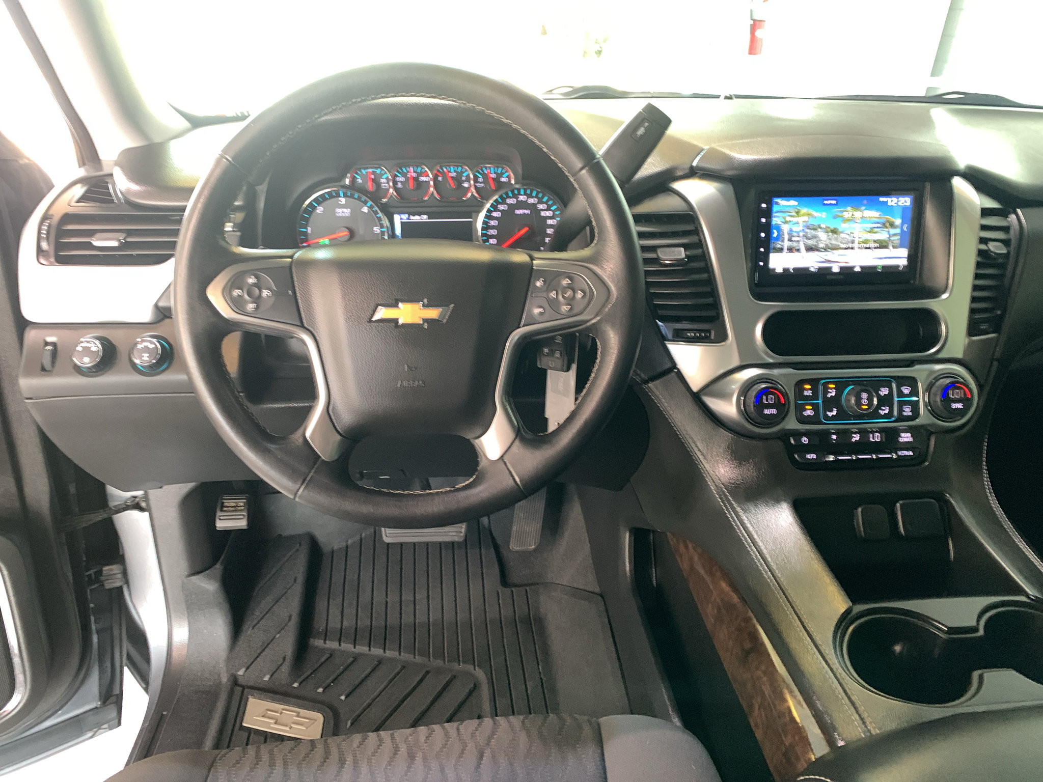 Used 2020 Chevrolet Tahoe LS AWD/4WD image 18