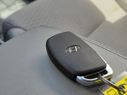 Used 2021 Hyundai Tucson Sport AWD/4WD image 42