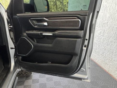 Used 2025 RAM 1500 Laramie AWD/4WD image 28