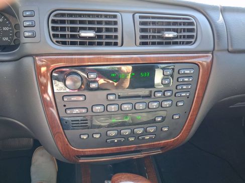 Used 2005 Ford Taurus SEL FWD image 27