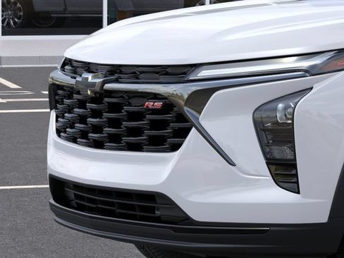 New 2026 Chevrolet Trax RS w/ Sunroof Package FWD image 13
