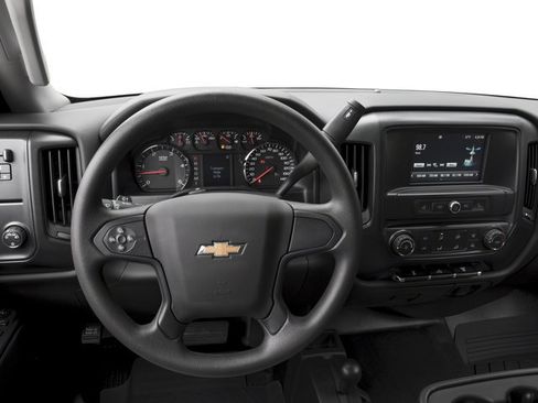 Used 2018 Chevrolet Silverado 2500 W/T AWD/4WD image 11