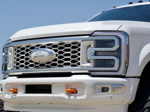 Used 2026 Ford F450 Platinum w/ Platinum Plus Package AWD/4WD image 11