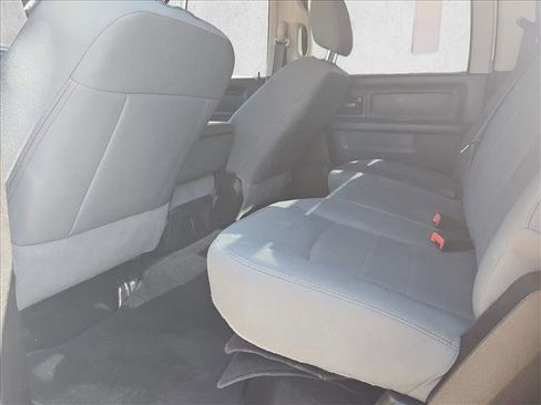 Used 2018 RAM 2500 Tradesman w/ Chrome Appearance Group image 18