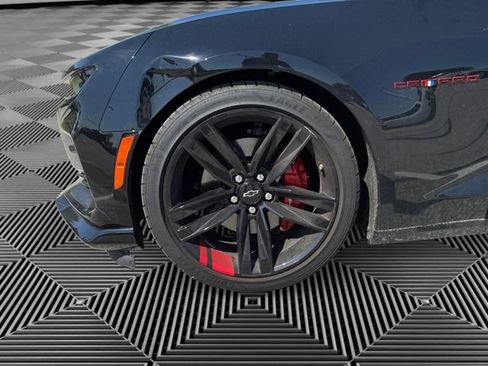 Used 2023 Chevrolet Camaro SS w/ Redline Edition RWD image 9