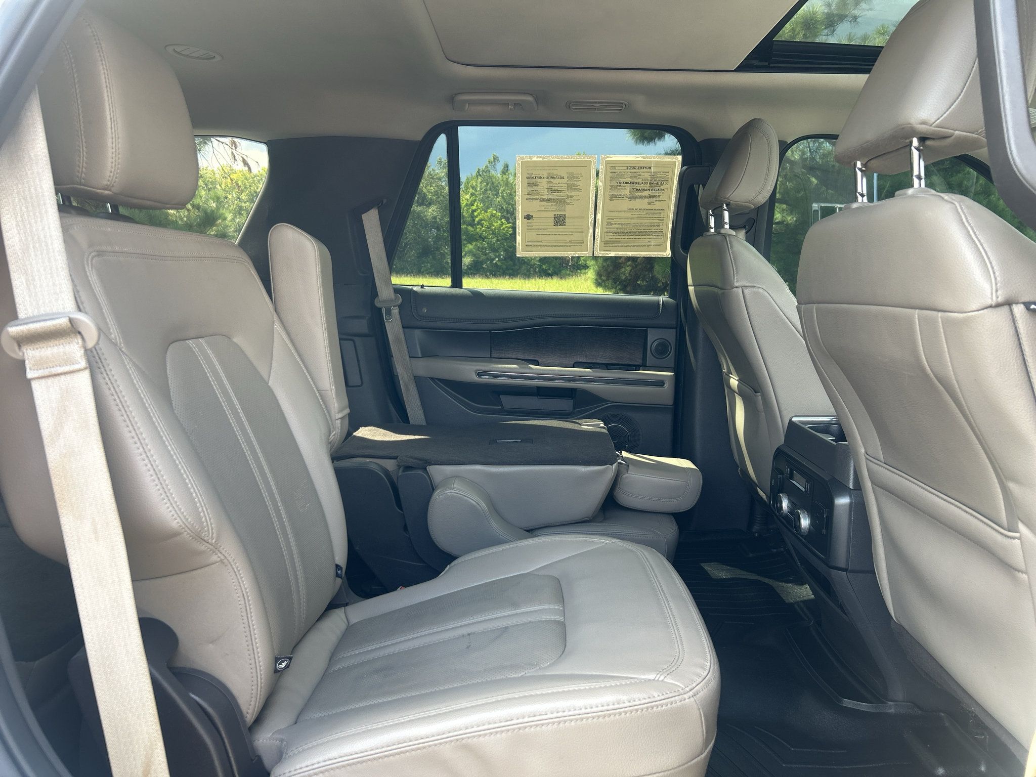 Used 2021 Ford Expedition Limited RWD image 15