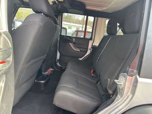 Used 2015 Jeep Wrangler Unlimited Sport w/ Quick Order Package 24S image 29