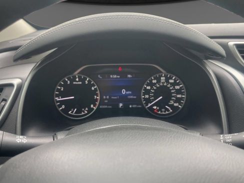 Used 2022 Nissan Murano SV FWD image 13