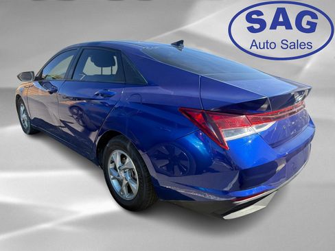 Used 2021 Hyundai Elantra SE image 4