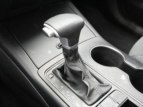 Used 2019 Kia Sorento L FWD image 21