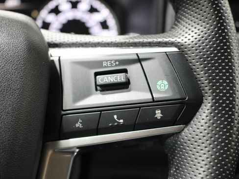 Used 2025 Mitsubishi Outlander SE AWD/4WD image 11